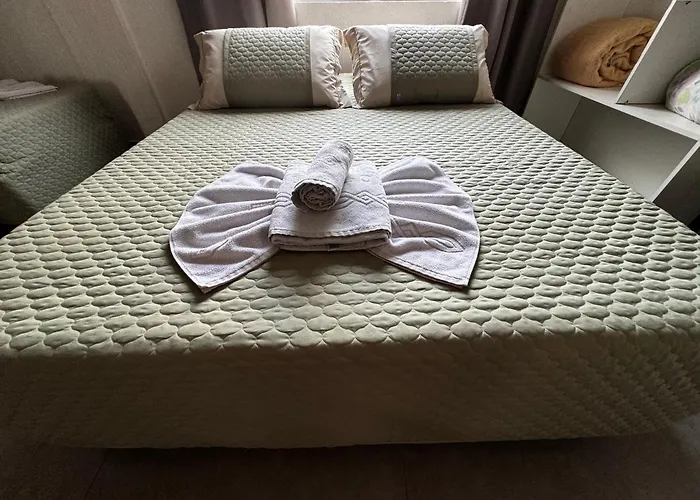 Shallom Hotel